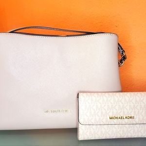 Micheal Kors Purse and Wallet
